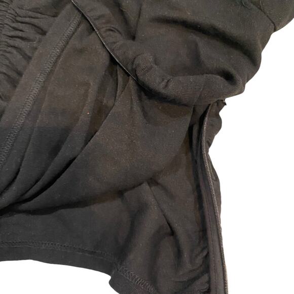 ASTR the Label Asymmetrical Black Long Sleeve Ruched Top V Neck Size Medium - Picture 5 of 11